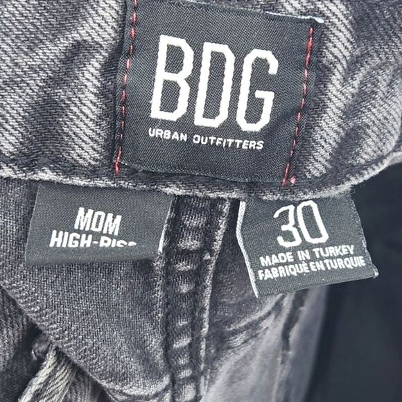 BDG Urban Outfitters High Rise Mom Denim Jeans Tapered Leg Women's Size 30 Black - Picture 9 of 13